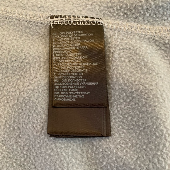 The North Face Softshell Fleece in Gray with Purple Detail - Picture 13 of 16